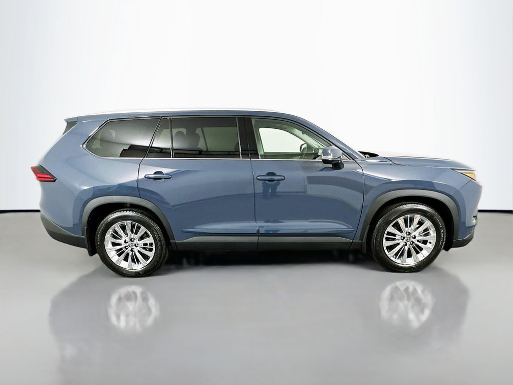 Thumbnail: 2025 Toyota Grand Highlander - 4