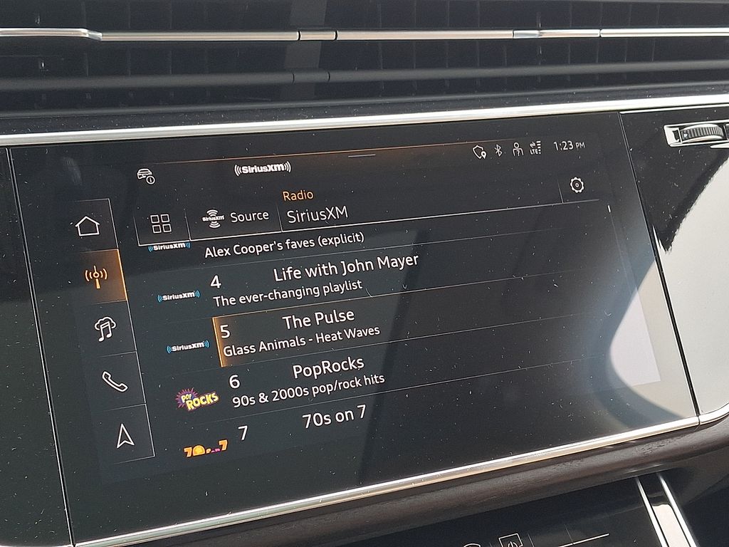 Thumbnail: 2026 Audi Q7 - 16