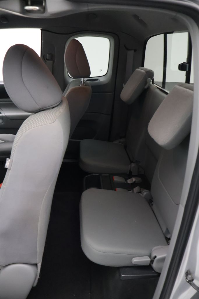 Thumbnail: 2012 Toyota Tacoma - 19