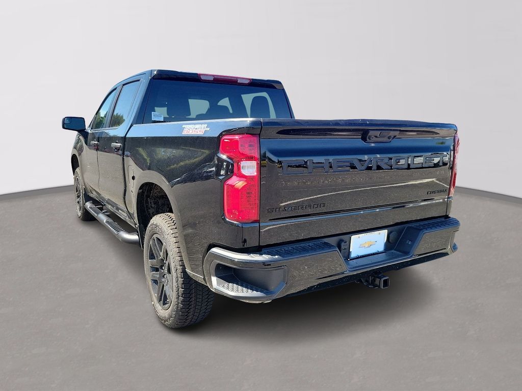 2024 Chevrolet Silverado 1500 Custom Trail Boss 3