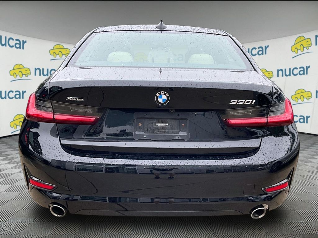 2021 BMW 3 Series — photo 3