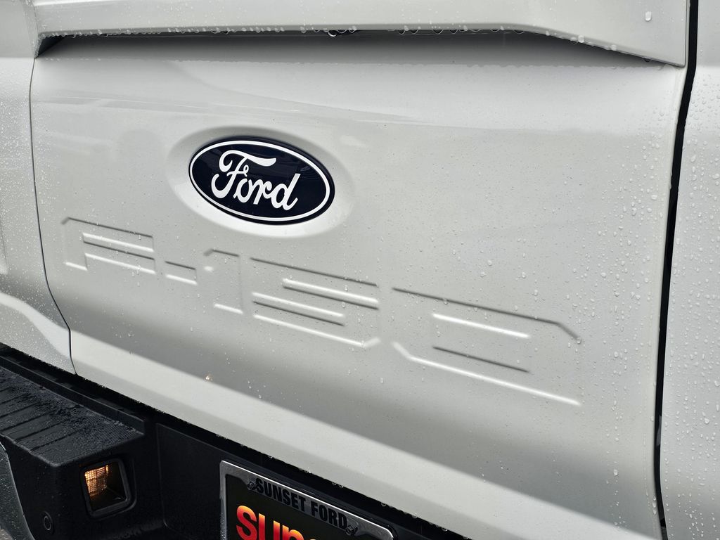 New 2025 White Ford Lariat image 15