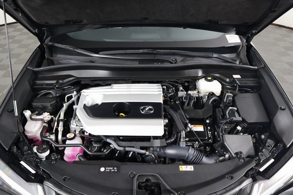 Thumbnail: 2023 Lexus UX - 15