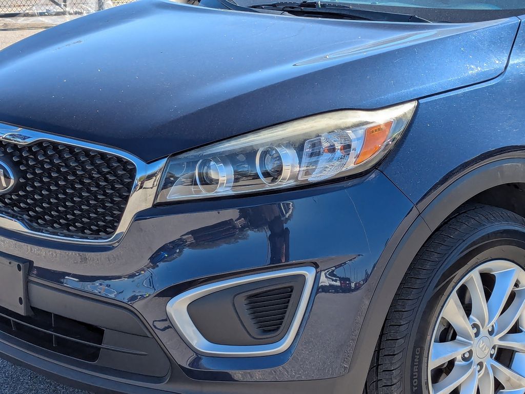 used 2018 Kia Sorento car, priced at $15,192