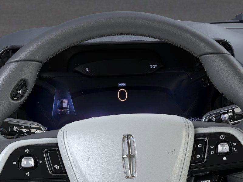 Thumbnail: 2026 Lincoln Aviator - 13