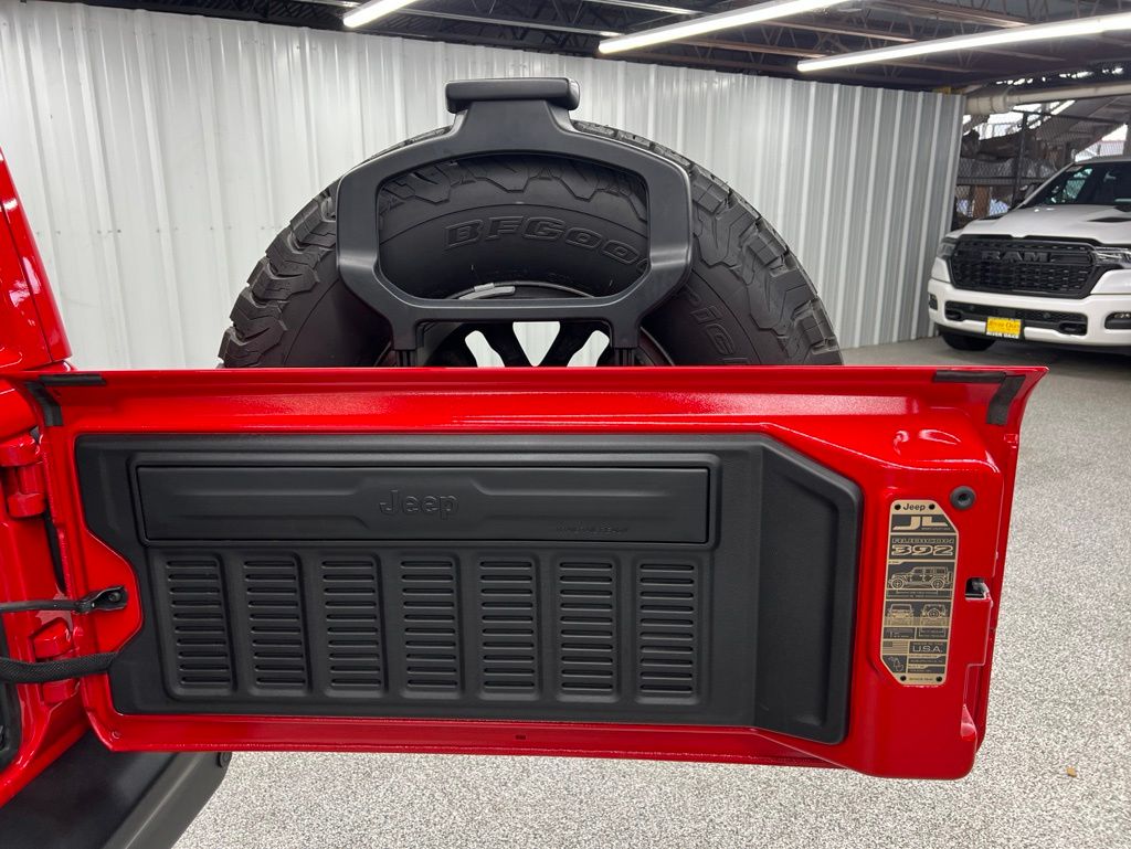 2024 Jeep Wrangler Rubicon 392 - 10