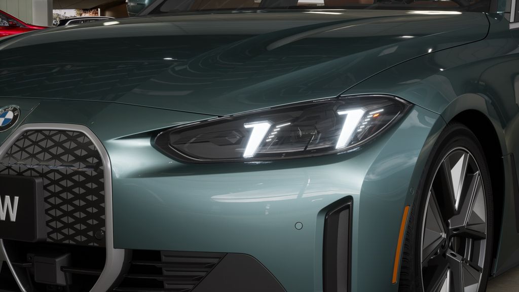 Thumbnail: 2025 BMW i4 - 32