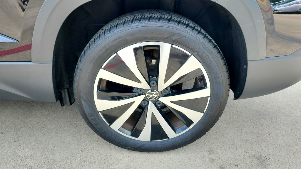 2024 Volkswagen Taos