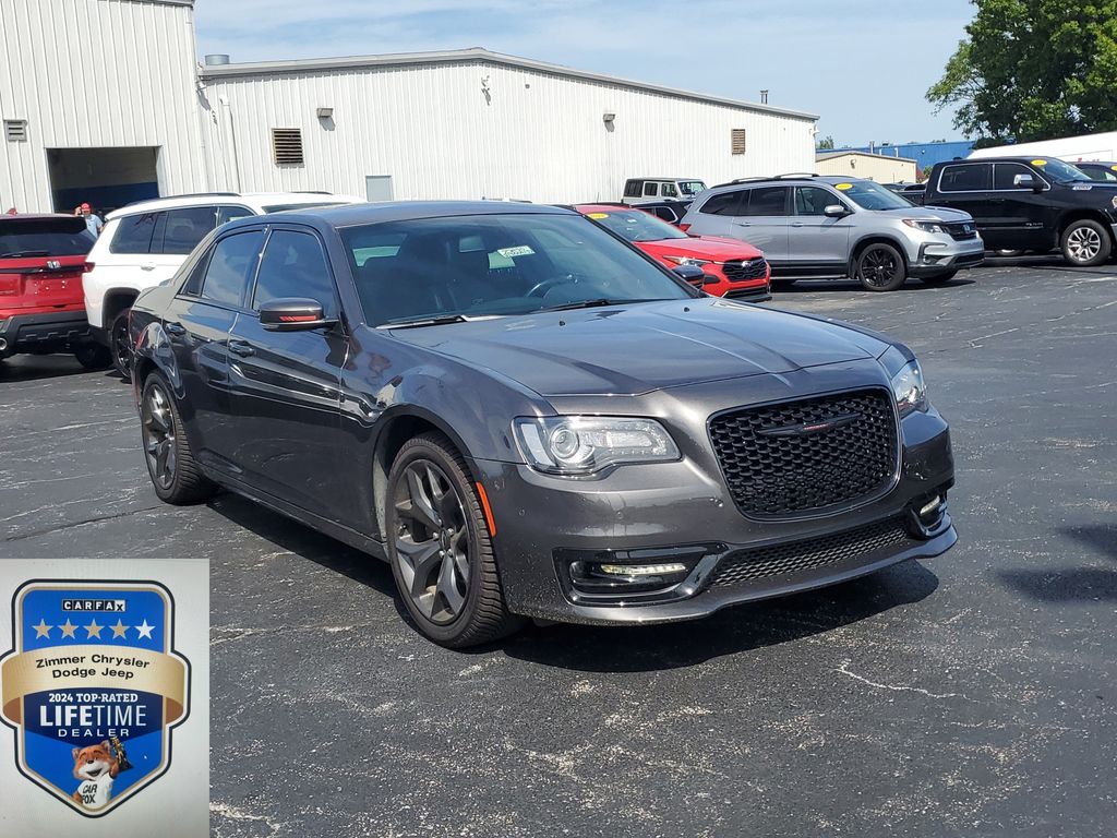 2021 Chrysler 300
