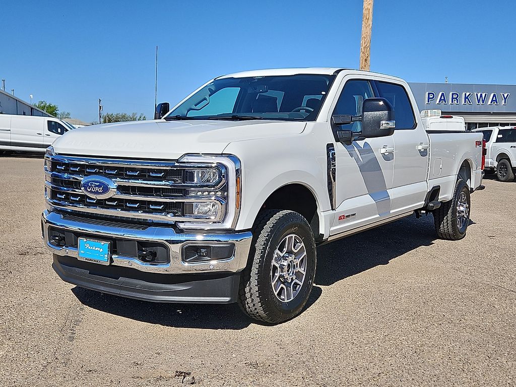 2026 Ford F-350SD Lariat