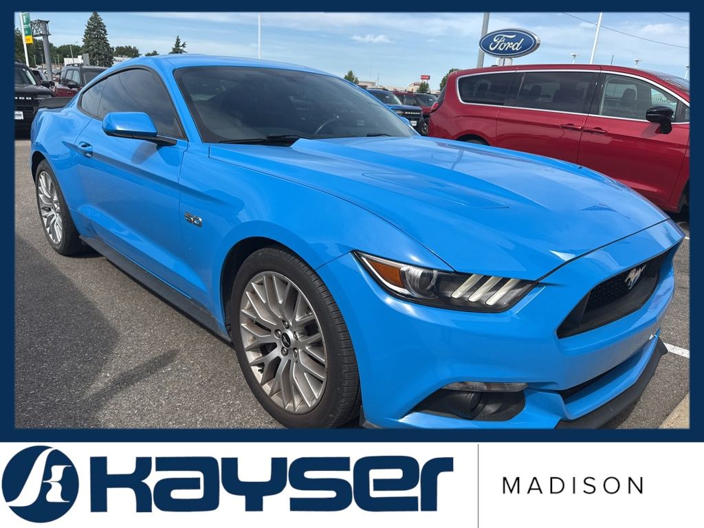 2017 Ford Mustang GT Coupe's photo