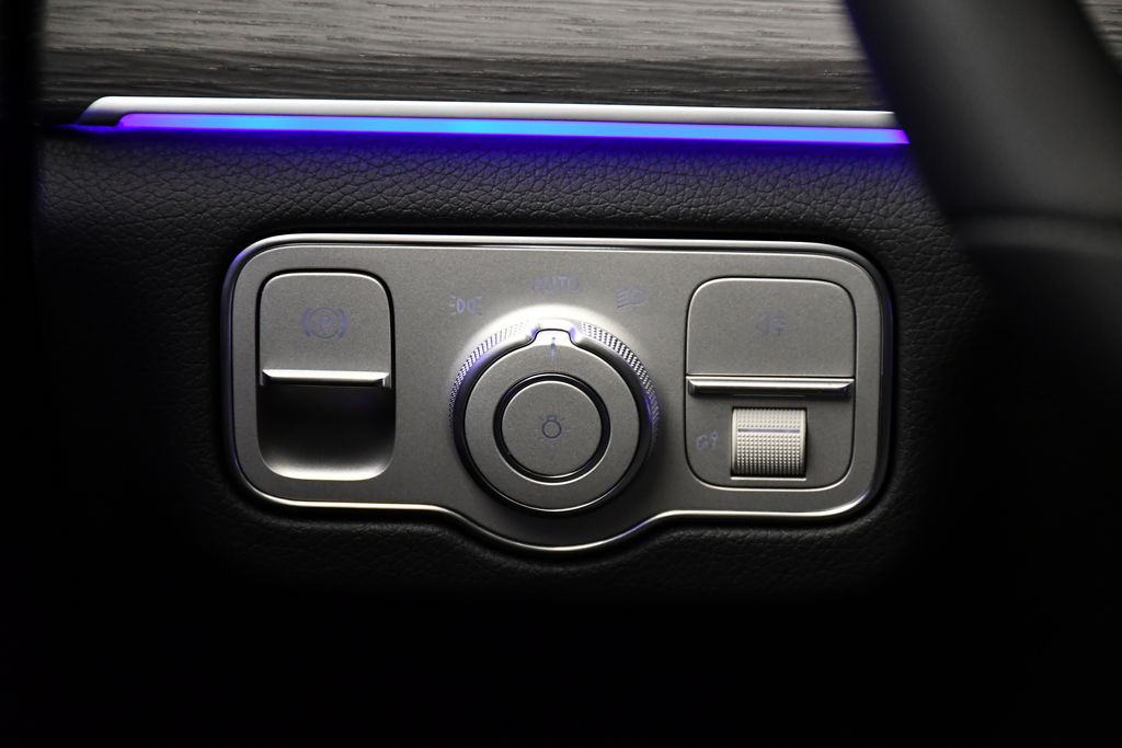 Thumbnail: 2026 Mercedes-Benz GLE - 21