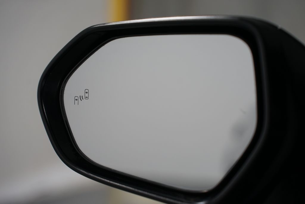 Thumbnail: 2025 Toyota Camry - 27