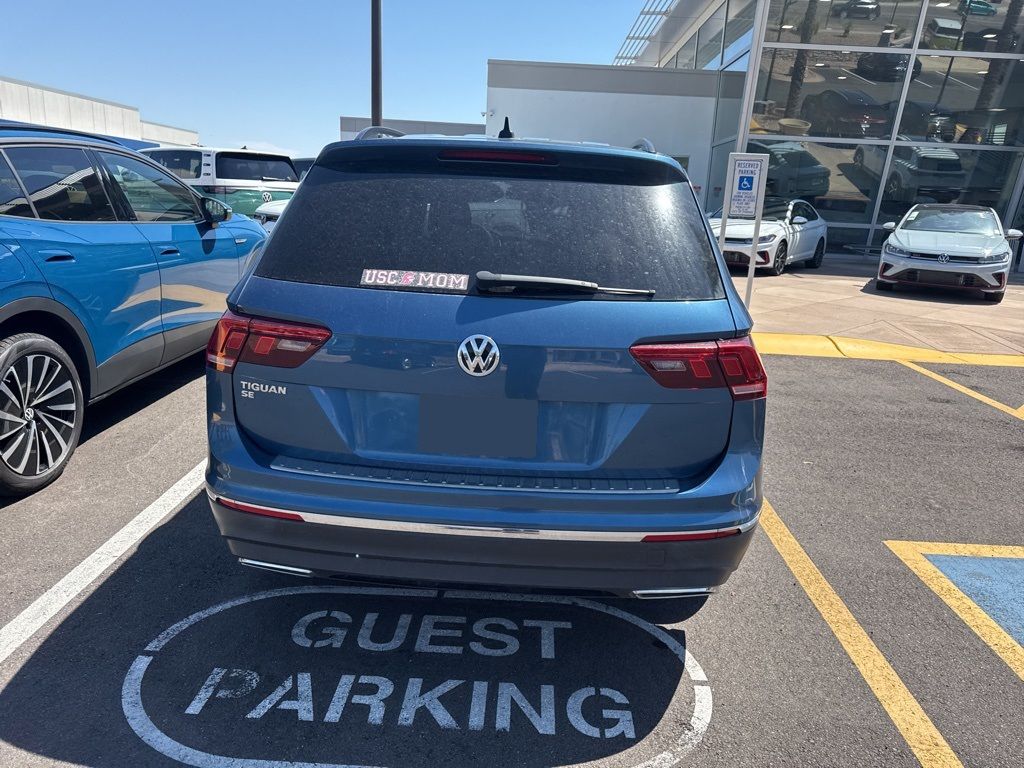 Thumbnail: 2020 Volkswagen Tiguan - 7