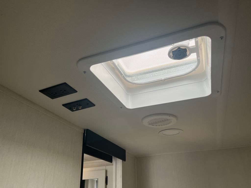 2026 Prime Time TRACER 235RK Travel Trailer