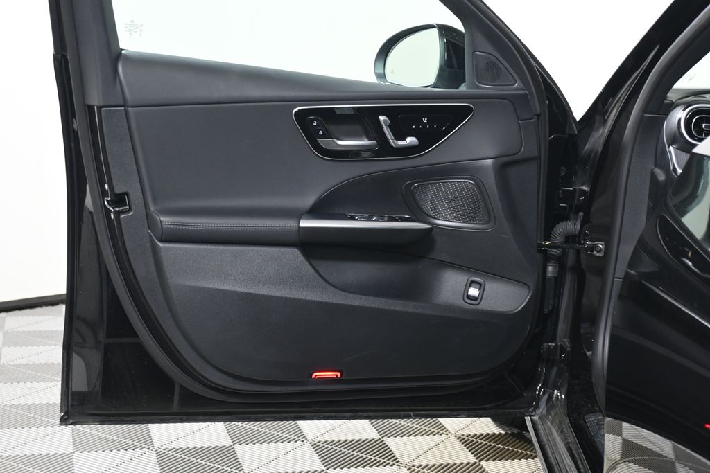 Thumbnail: 2025 Mercedes-Benz C-Class - 28