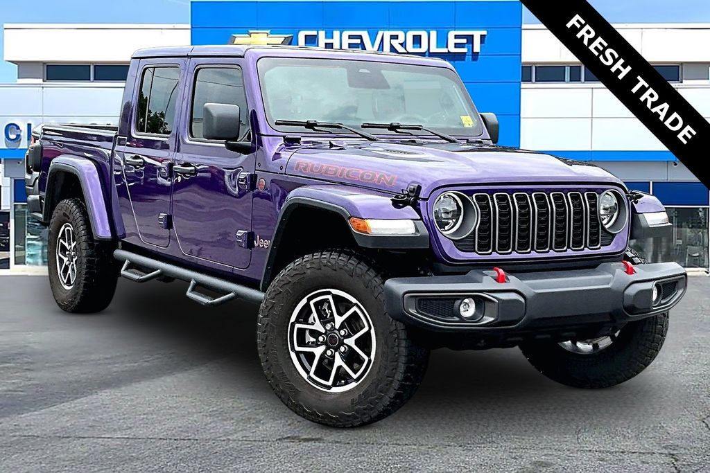 Reign 2026 Jeep Gladiator Pickup Truck Four-Wheel Drive 8-Speed Automatic