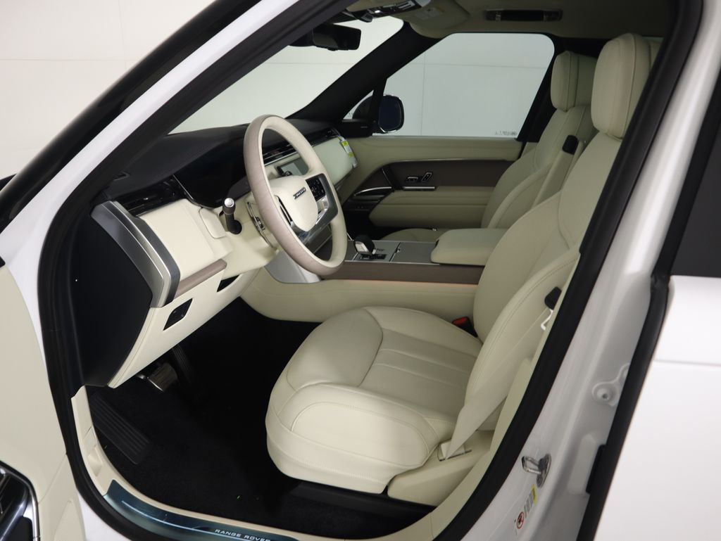 Thumbnail: 2025 Land Rover Range Rover - 19