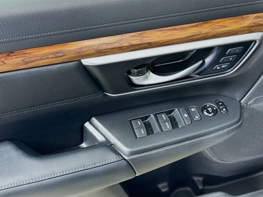 Thumbnail: 2020 Honda CR-V - 17