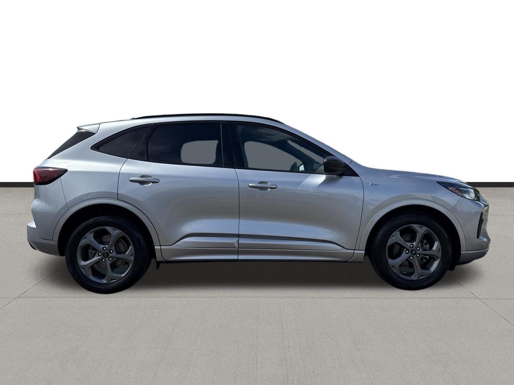 2023 Ford Escape ST-Line - 3