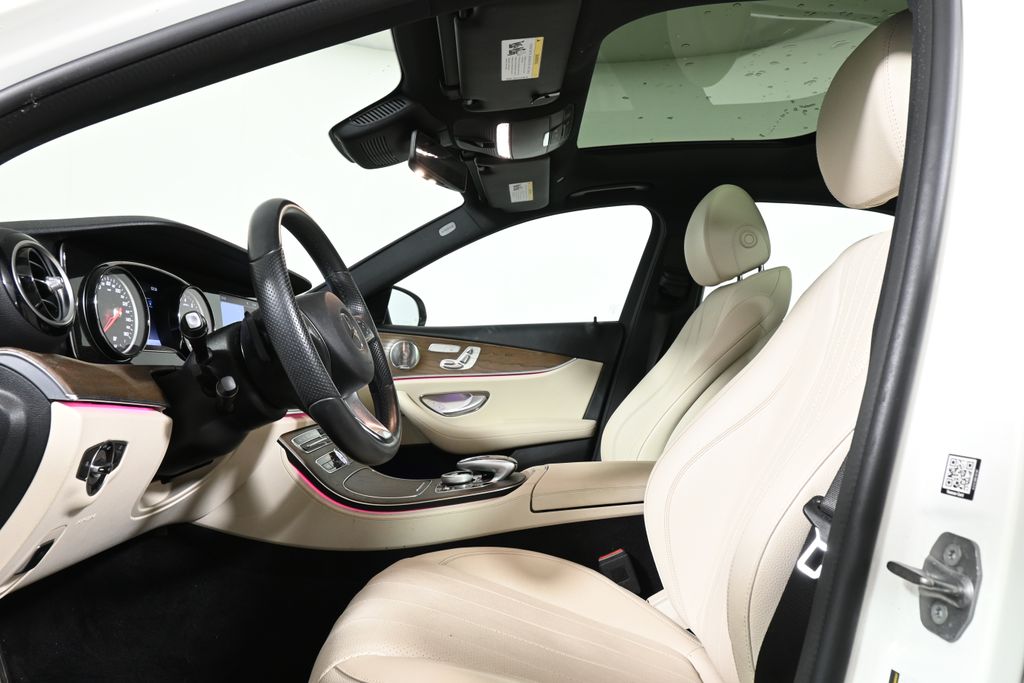 Thumbnail: 2018 Mercedes-Benz E-Class - 3