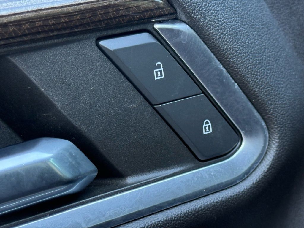 Used 2022 Gray Chevrolet RST image 63