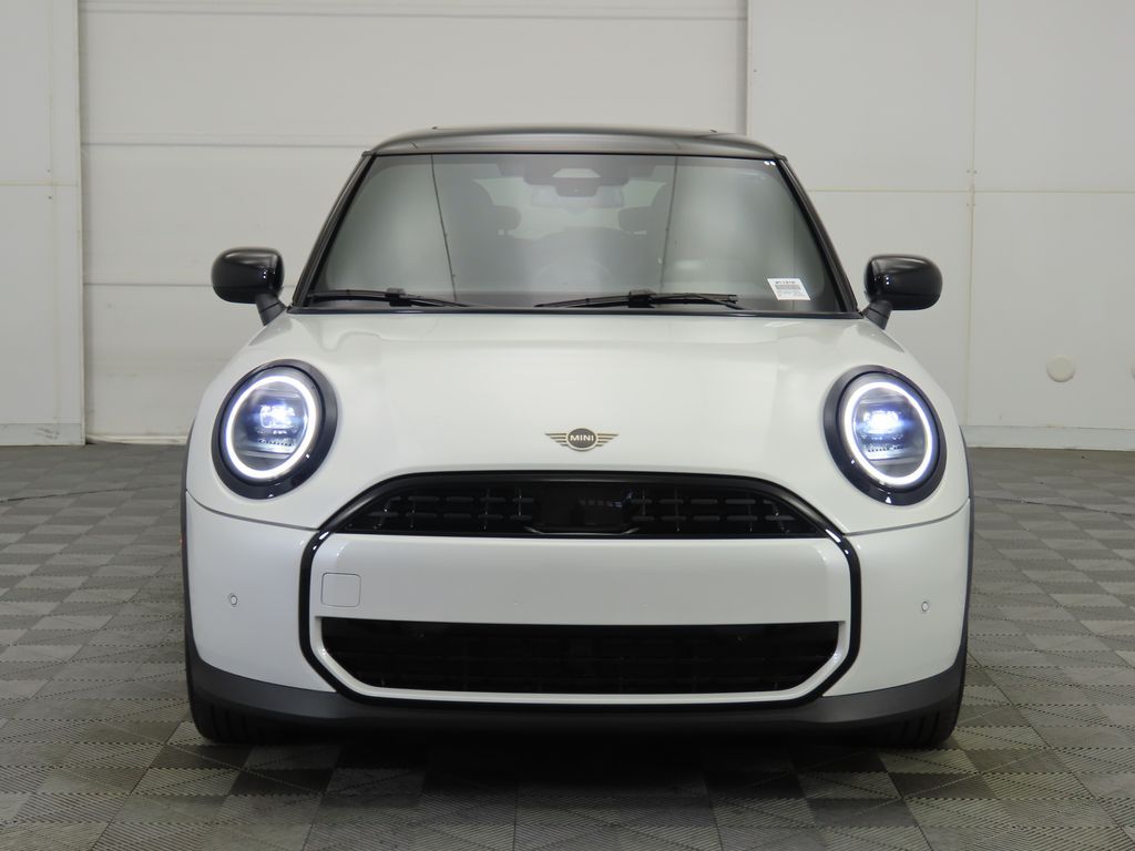 Certified Used 2026 White MINI Signature Plus image 3