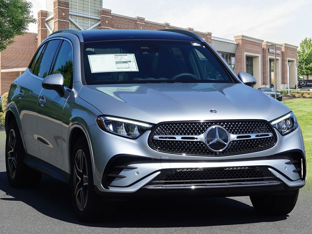 Thumbnail: 2025 Mercedes-Benz GLC - 3