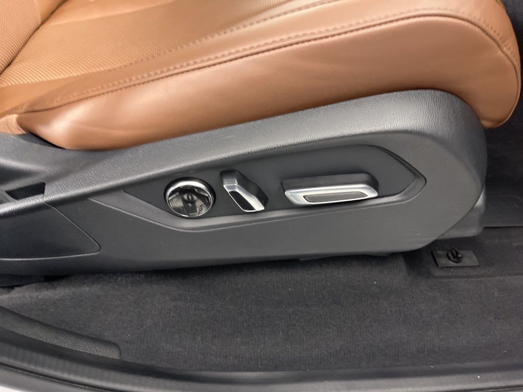 Thumbnail: 2022 Acura MDX - 9