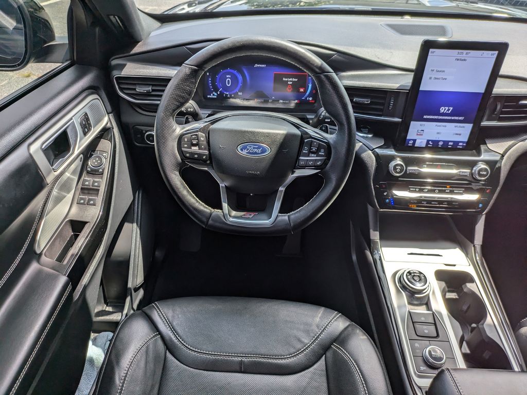 2023 Ford Explorer ST