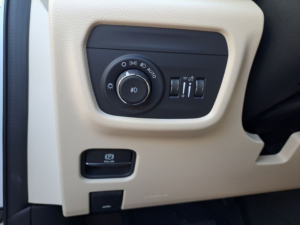 New Car 2025 Jeep Grand Cherokee  Limited For Sale Under $50,000 In Austin, Texas