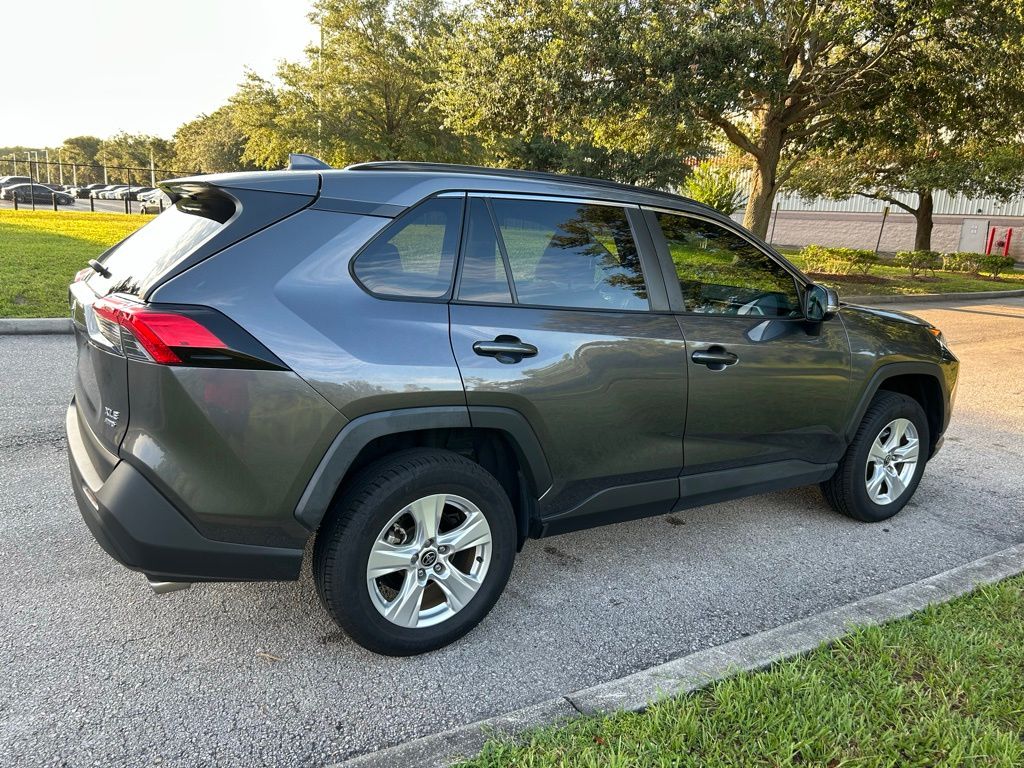 Thumbnail: 2021 Toyota RAV4 - 5