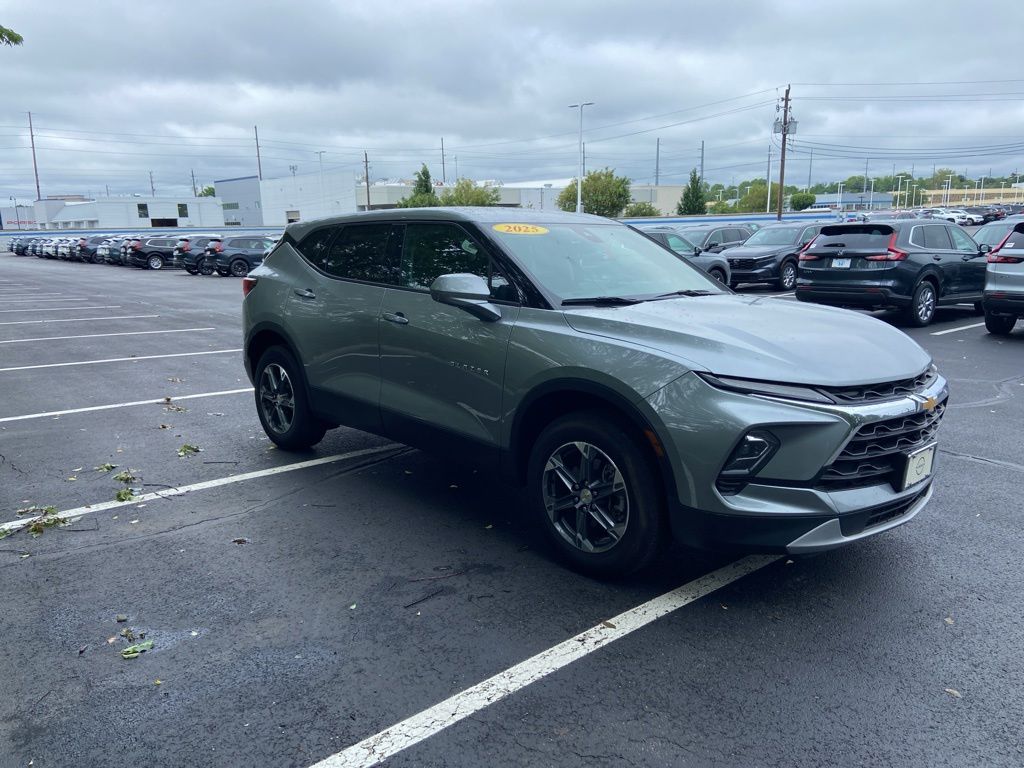 Thumbnail: 2025 Chevrolet Blazer - 8