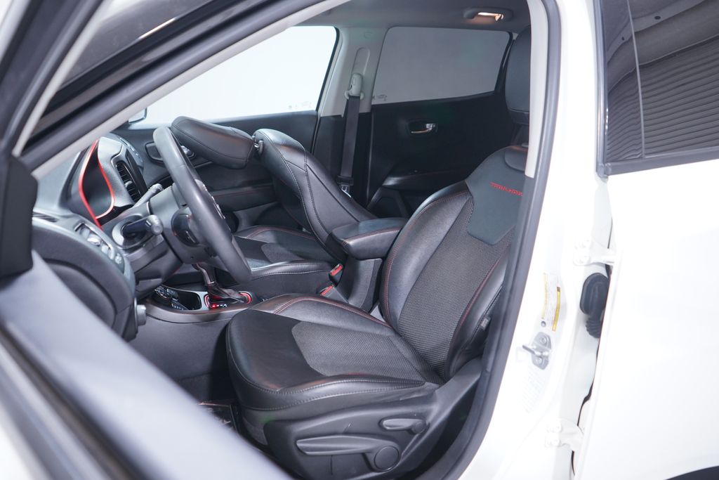 Thumbnail: 2021 Jeep Compass - 7