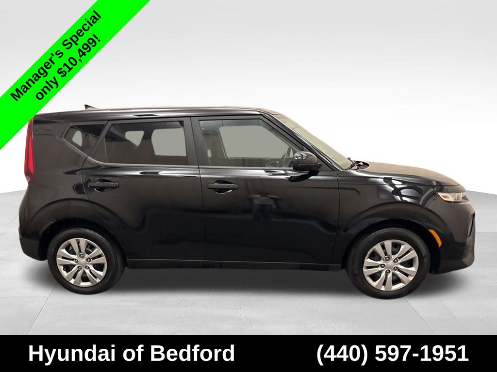 2022 Kia Soul LX - Image 4