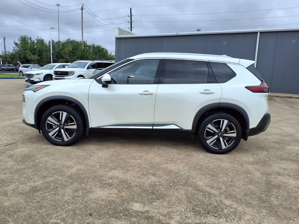 2023 Nissan Rogue SL - 4
