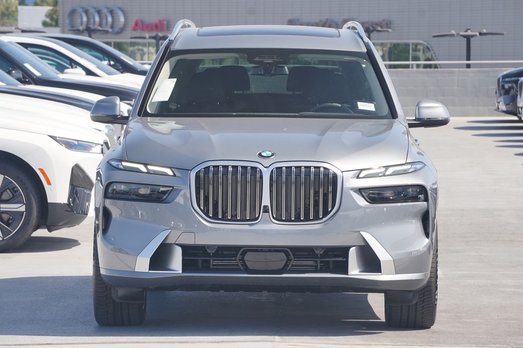 2024 BMW X7 xDrive40i 2