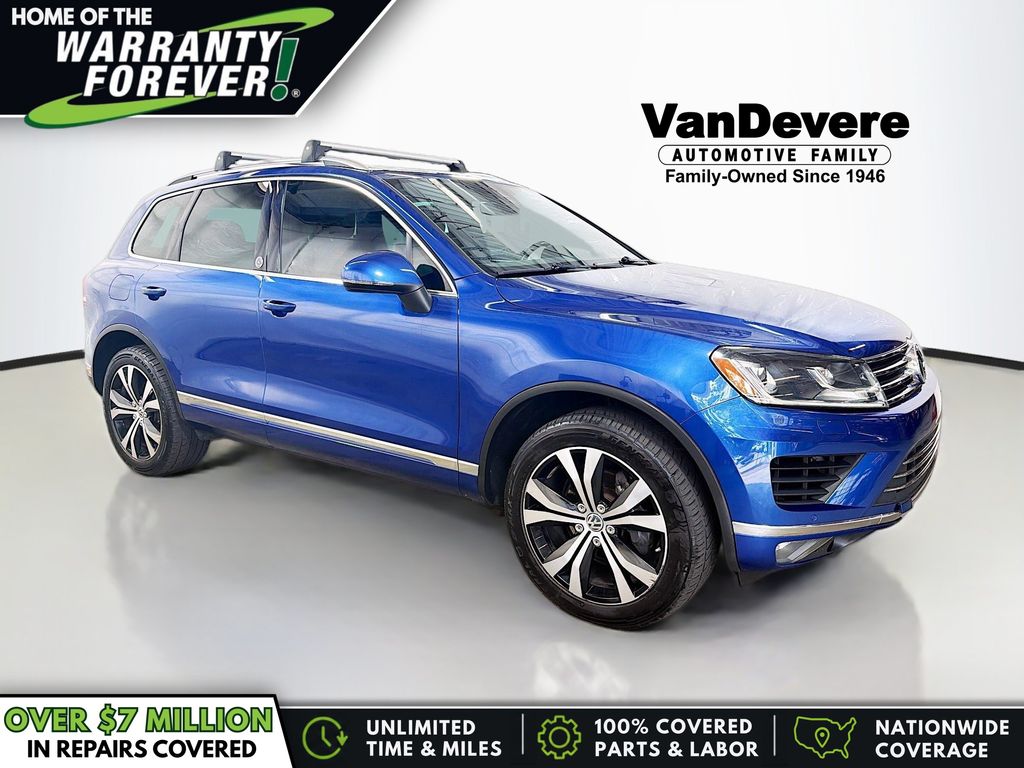 Reef Blue Metallic 2017 Volkswagen Touareg SUV / Crossover 8-Speed Automatic