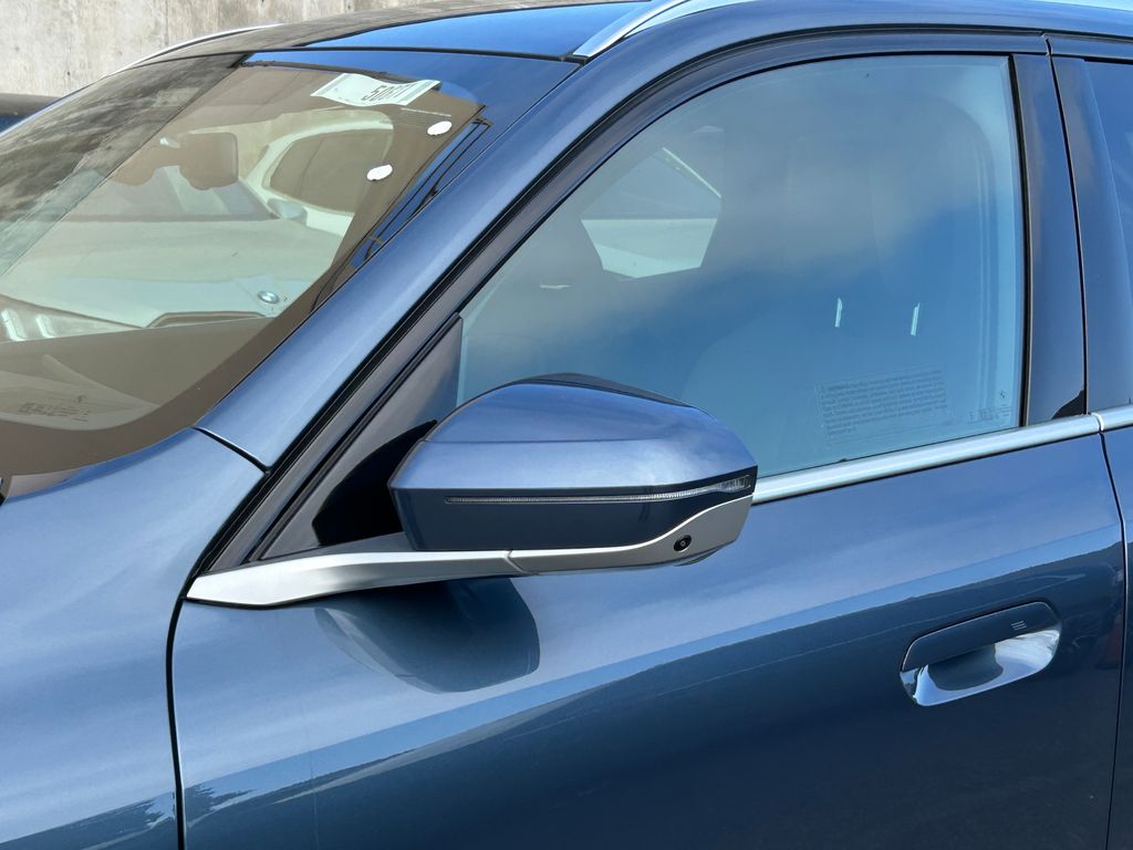 Thumbnail: 2026 BMW X3 - 10