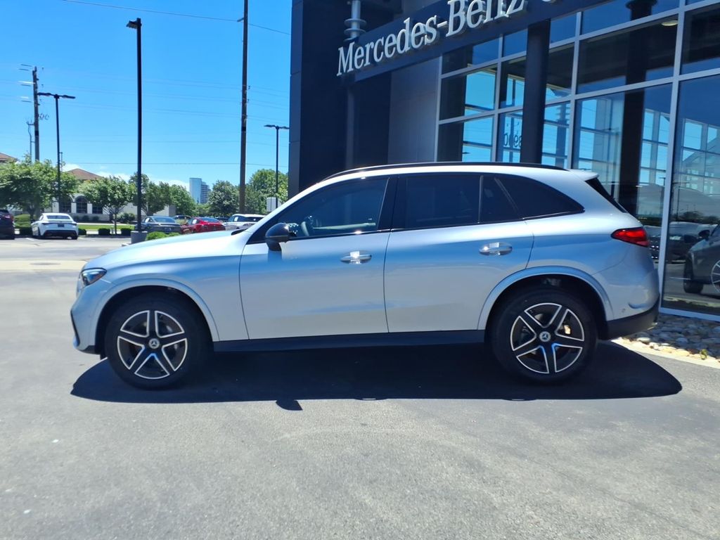 New 2026 Cirrus Silver Metallic Mercedes-Benz GLC 300 image 3