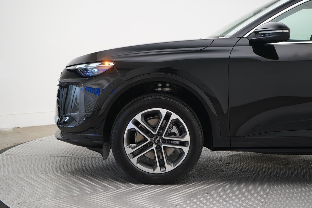 Thumbnail: 2026 Audi Q5 - 2