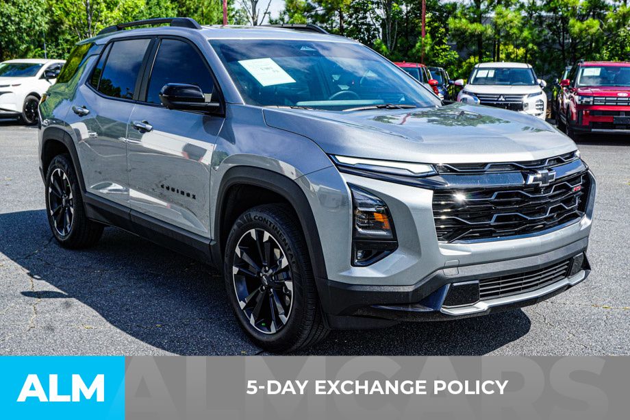 Used 2025 Gray Chevrolet RS image 4