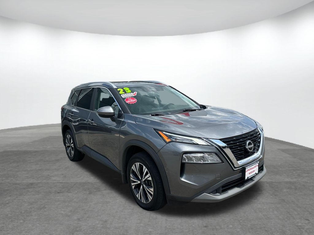View vehicle photo 3