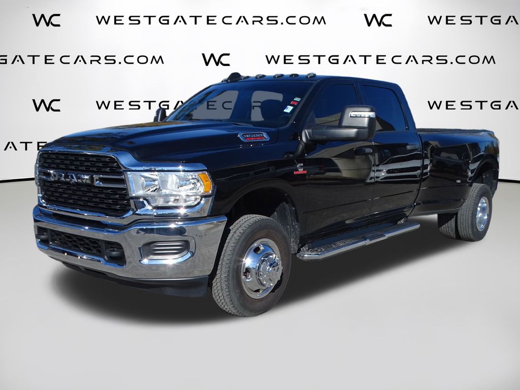 2023 RAM 3500 Tradesman Crew Cab LB DRW 4WD