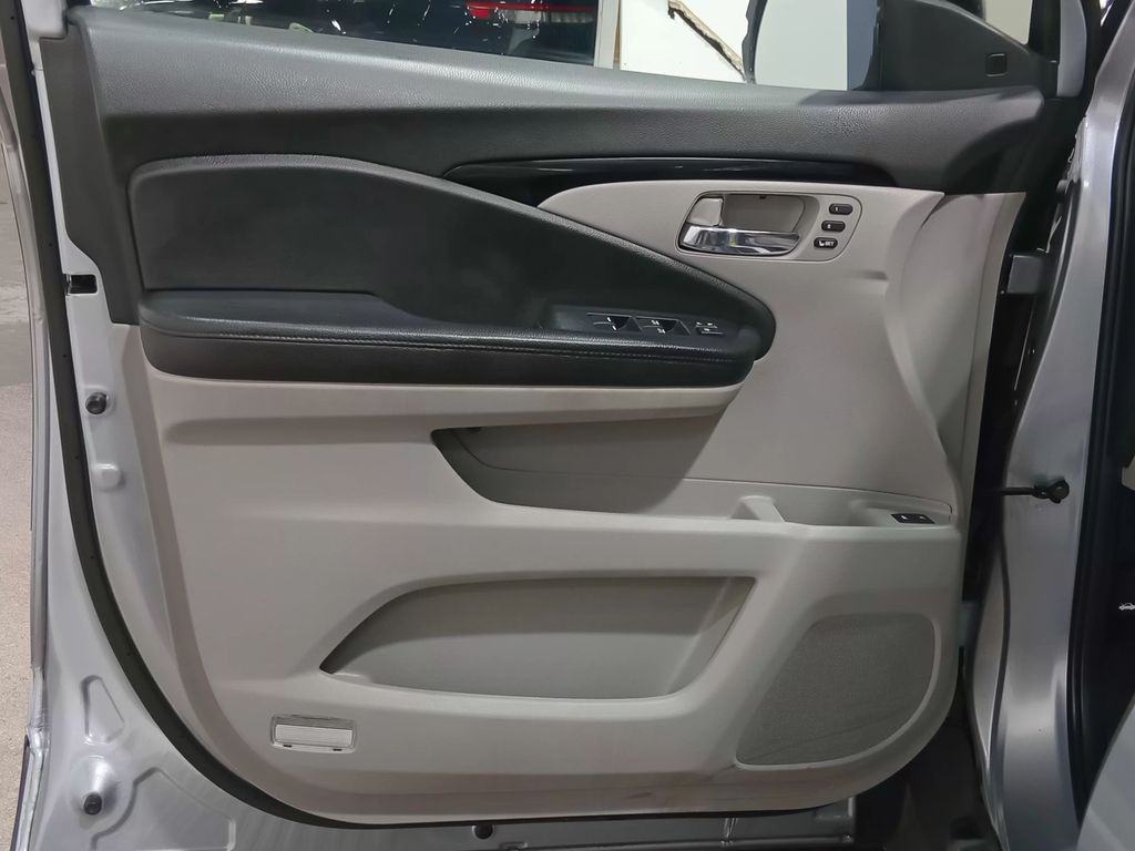 2021 Honda Pilot Touring 7 Passenger