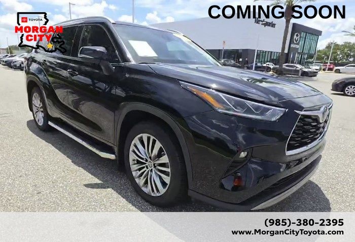 Midnight Black Metallic 2024 Toyota Highlander SUV / Crossover Front-Wheel Drive 8-Speed Automatic