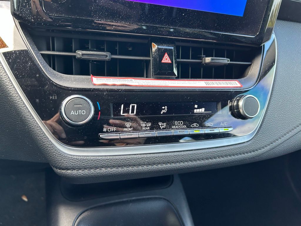 Thumbnail: 2023 Toyota Corolla - 25