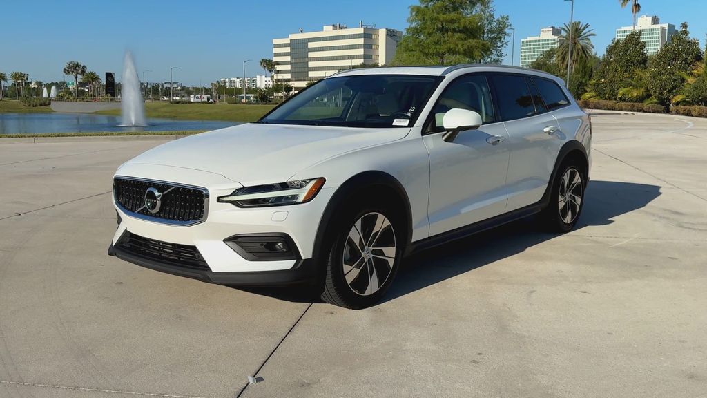 Thumbnail: 2022 Volvo S60 - 4