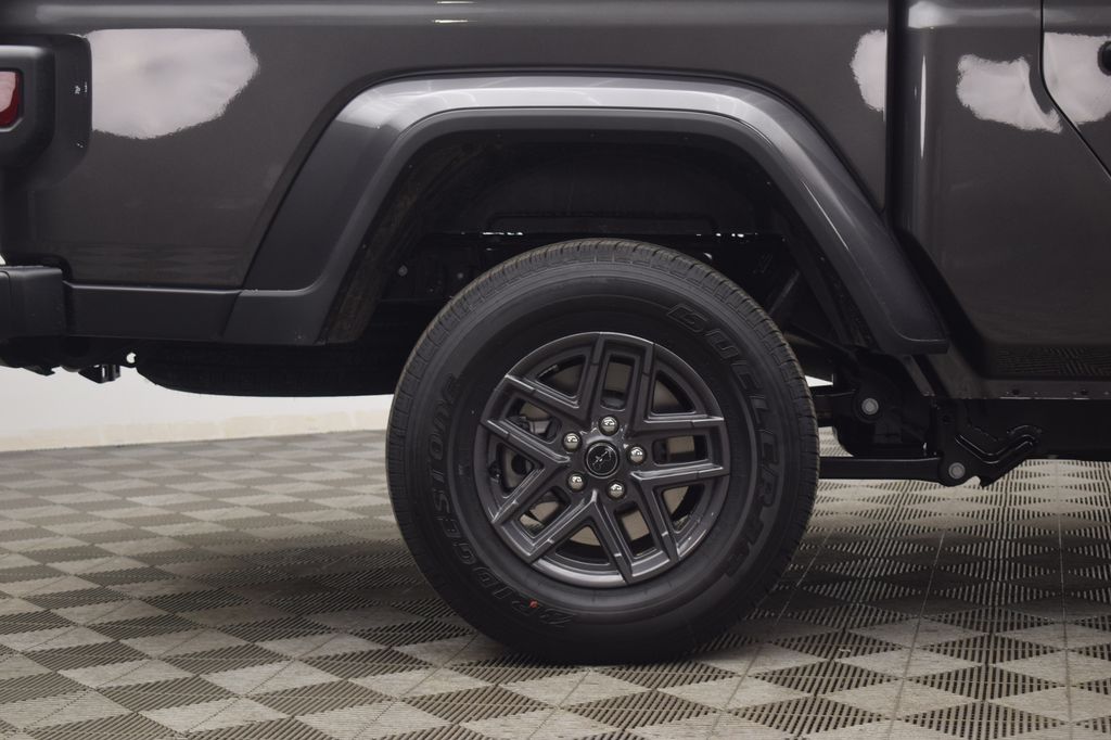 new 2026 Jeep Gladiator car, priced at $47,491