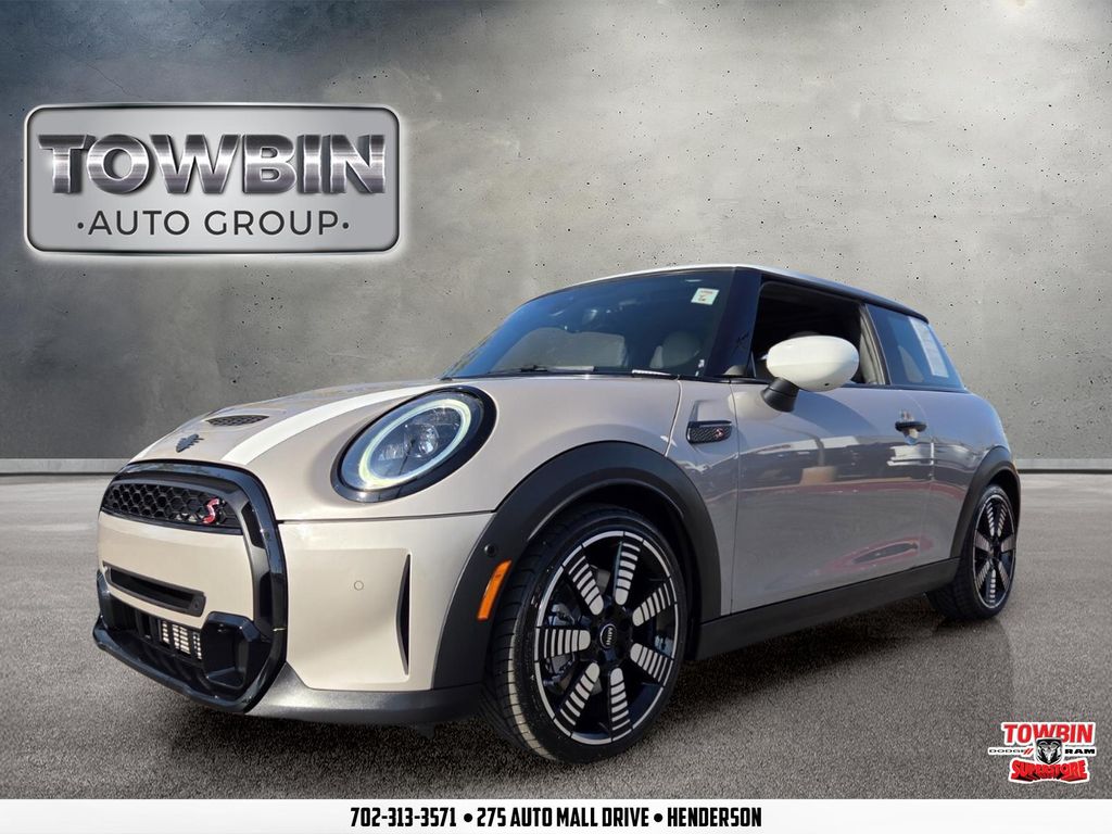 Gray Metallic 2023 MINI Cooper Hatchback Front-Wheel Drive 7-Speed Automatic